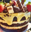 Custom cake naked cake1.webp