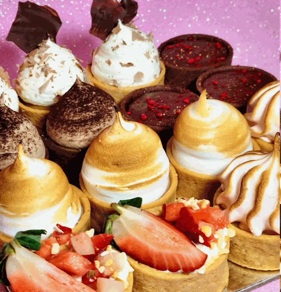 Mini Tarts (Mixed, 16 Mini Tarts)