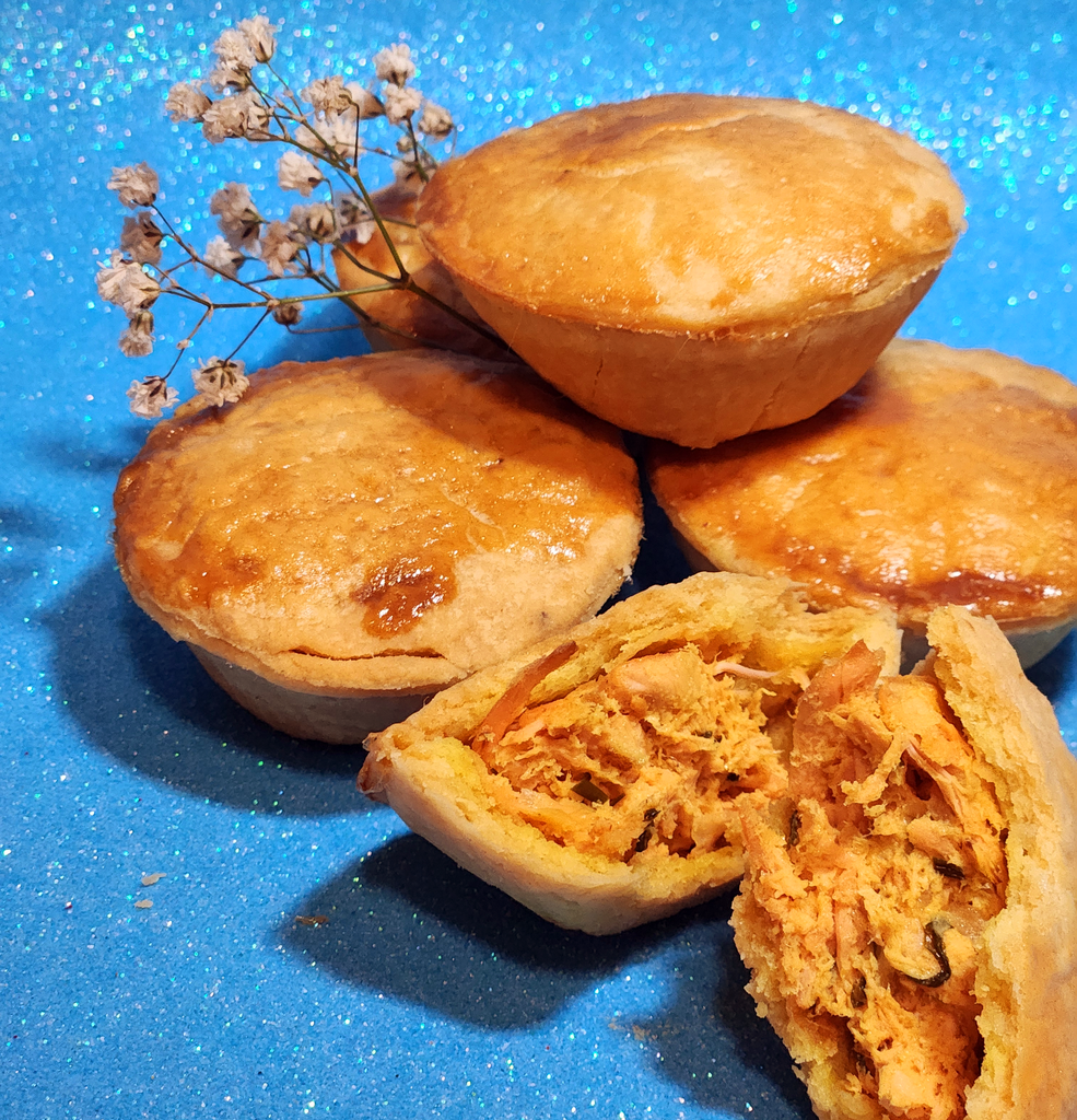 Mini Empadas (Chicken, Ready to enjoy now)