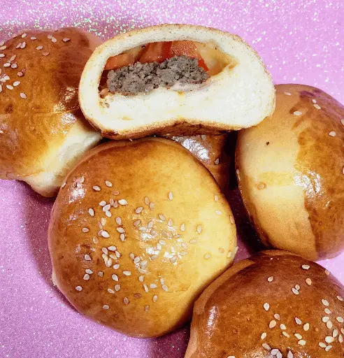Mini Hamburgão – Soft Bun with Savoury Filling